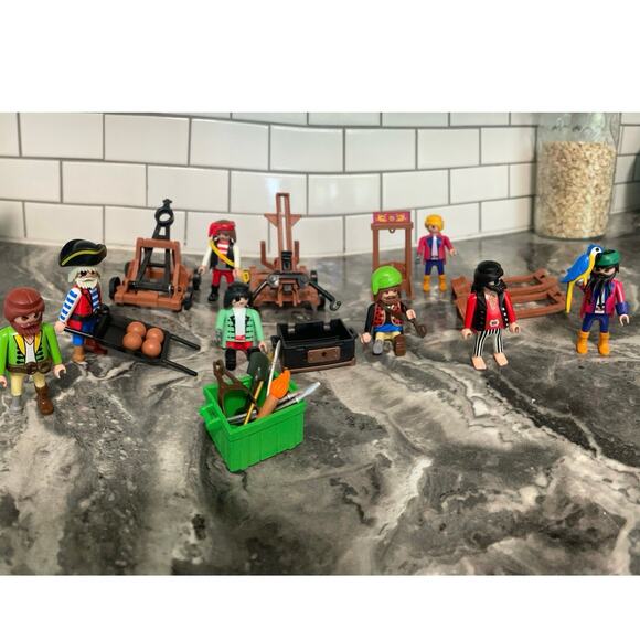 PLAYMOBIL Set of Pirates Catapult Parrot Collectibles Toy Action Figures - Picture 4 of 8